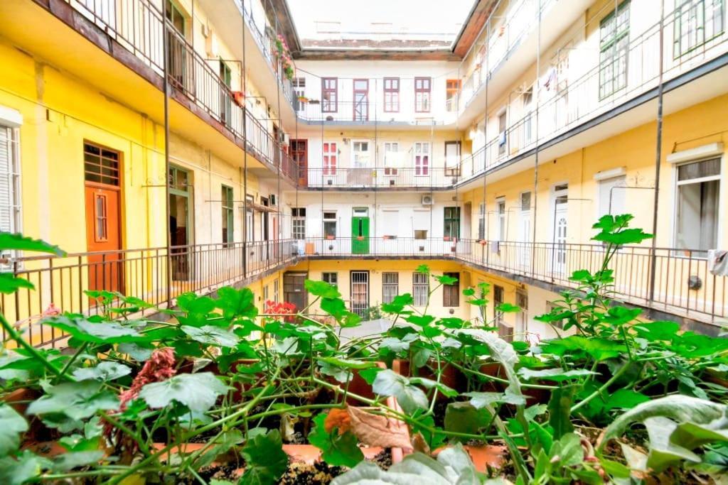 Nefelejcs Near The Keleti Railway Station Apartment บูดาเปสต์ ภายนอก รูปภาพ